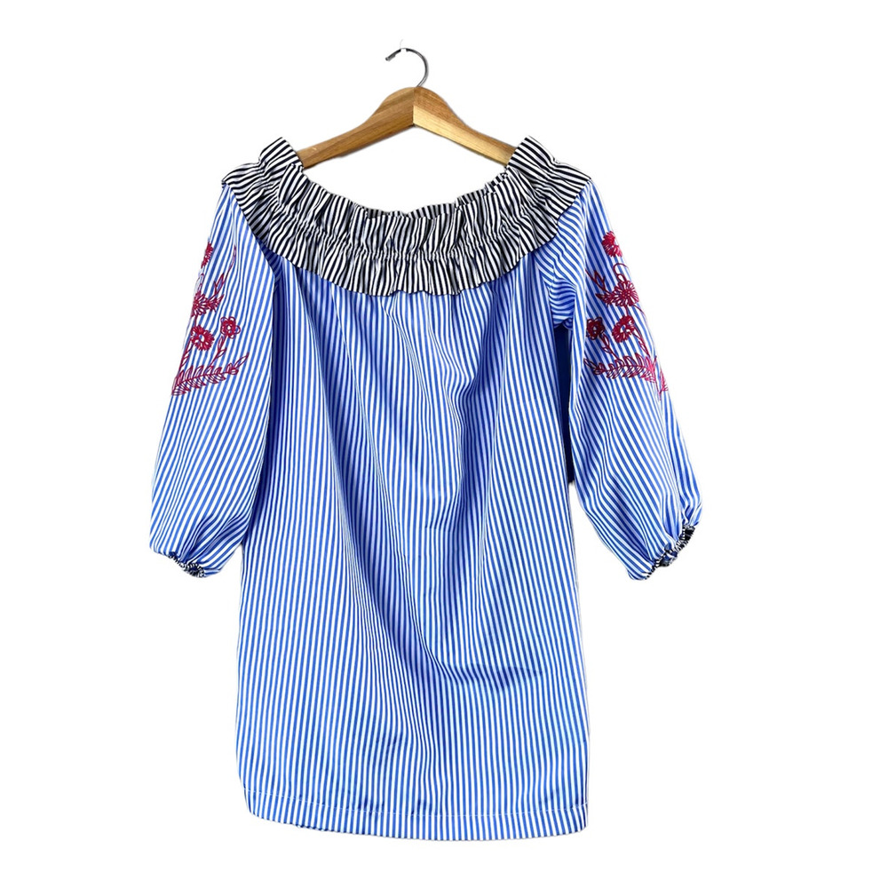 Romeo + Juliet Couture Long Off Shoulder Blouse M